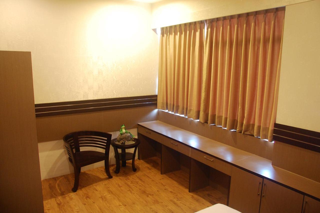 Gandhi Inn Medan Habitación foto